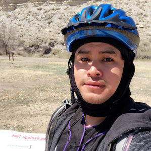 Meet your Posher, Eli josue